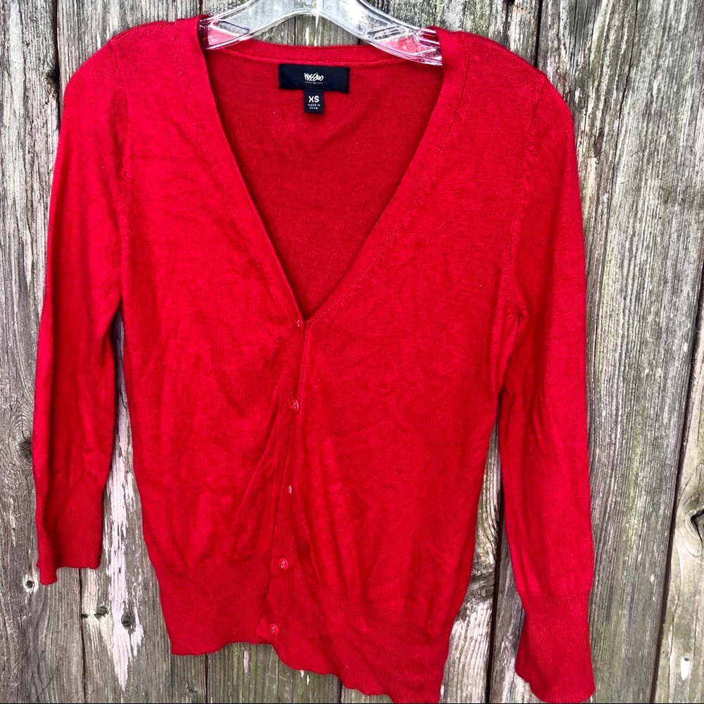 Pretty little red cardigan!